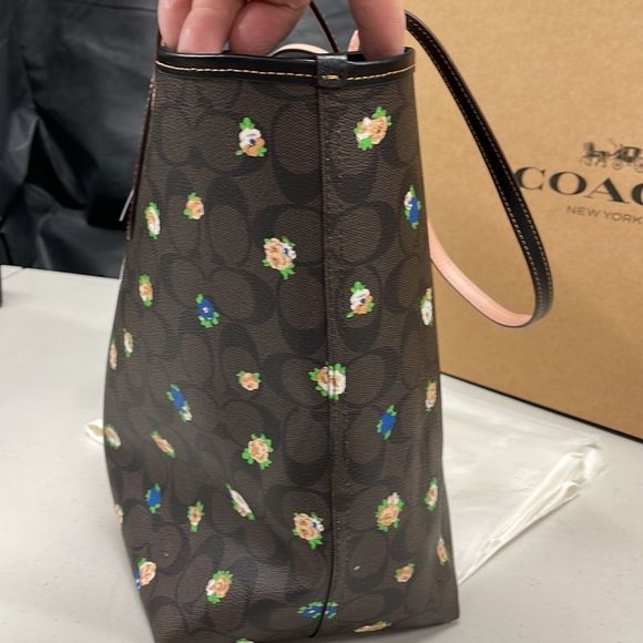 City Tote In Signature Canvas W/Vintage Mini Rose Print - Picture 4 of 5